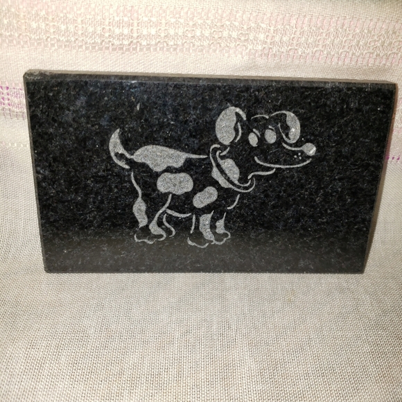 Vermont Granite Sculpture of Odie the Dog - Picture 1 of 6